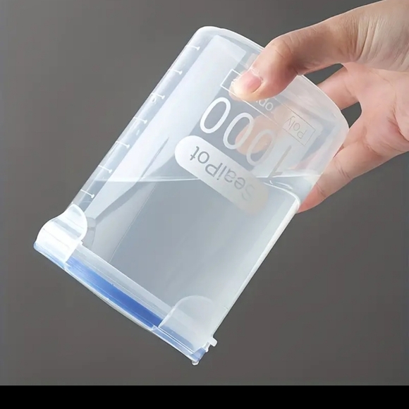 11 Pack Of 600 ml Containers-Airtight Food Storage Containers with Lids … - Picture 3 of 5